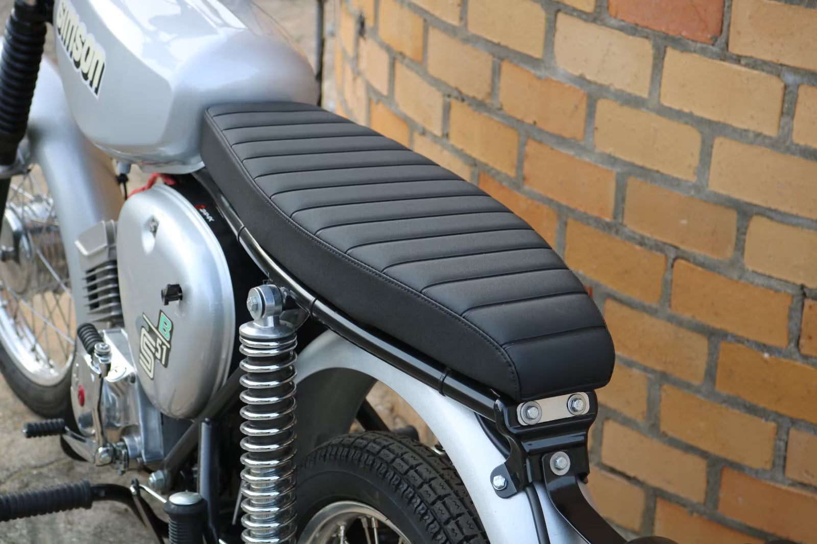 Simson Custom Sitzbank Variante 1