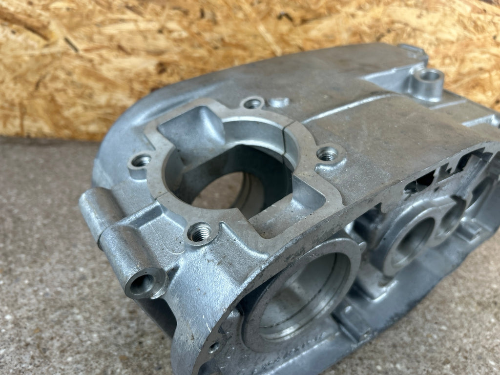 Motorgehäuse MZ ETZ 250 251 Neu Lagerware DDR