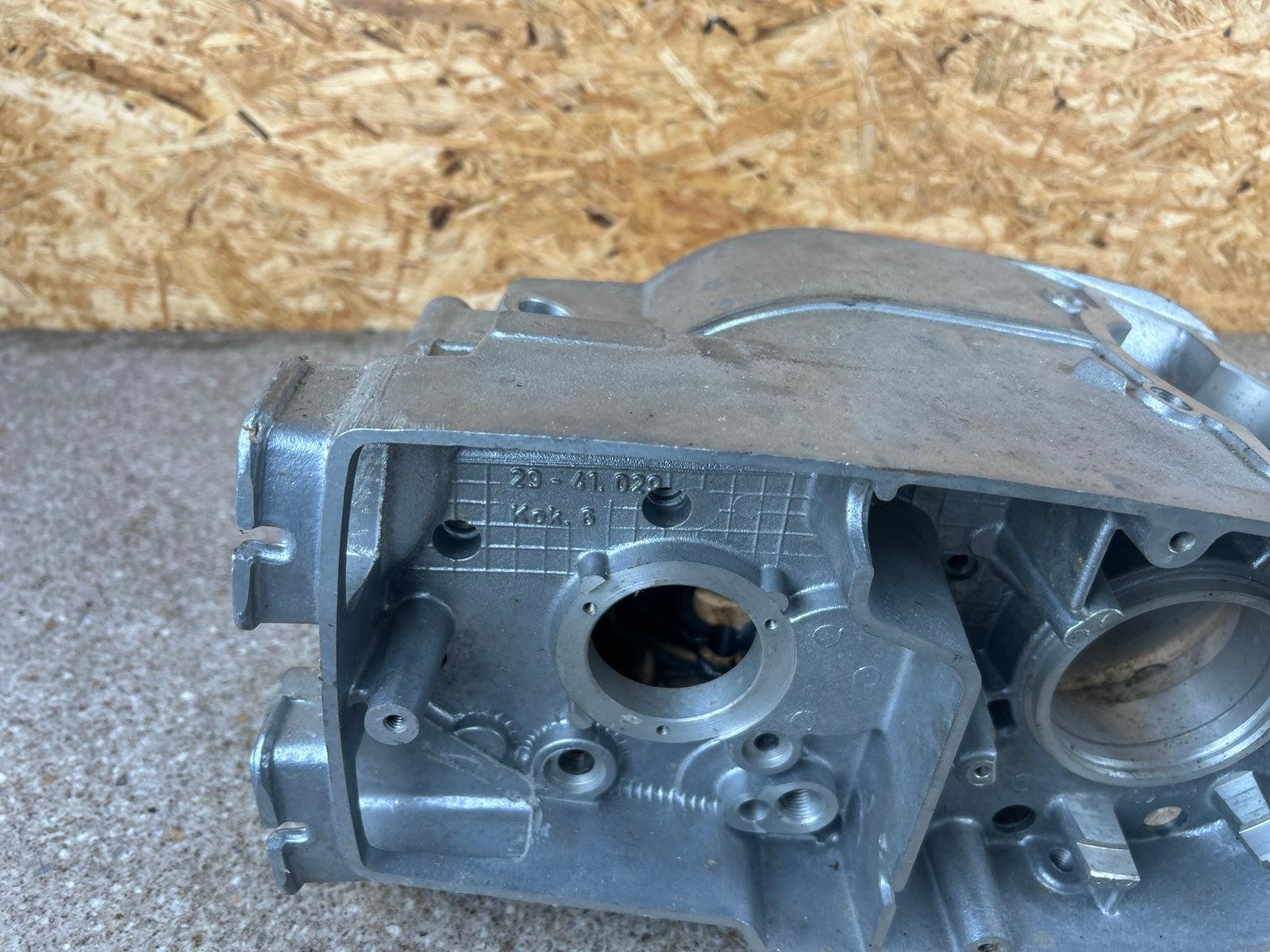 Motorgehäuse MZ ETZ 250 251 Neu Lagerware DDR