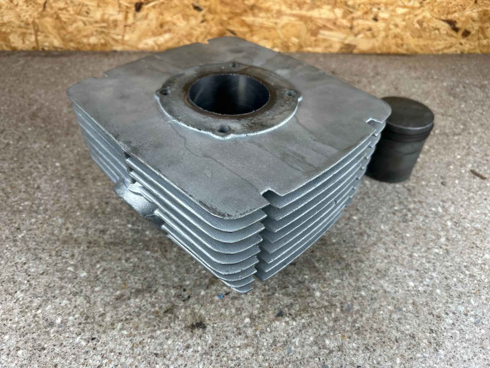 Zylinderset MZ ETZ 250 DDR Megu