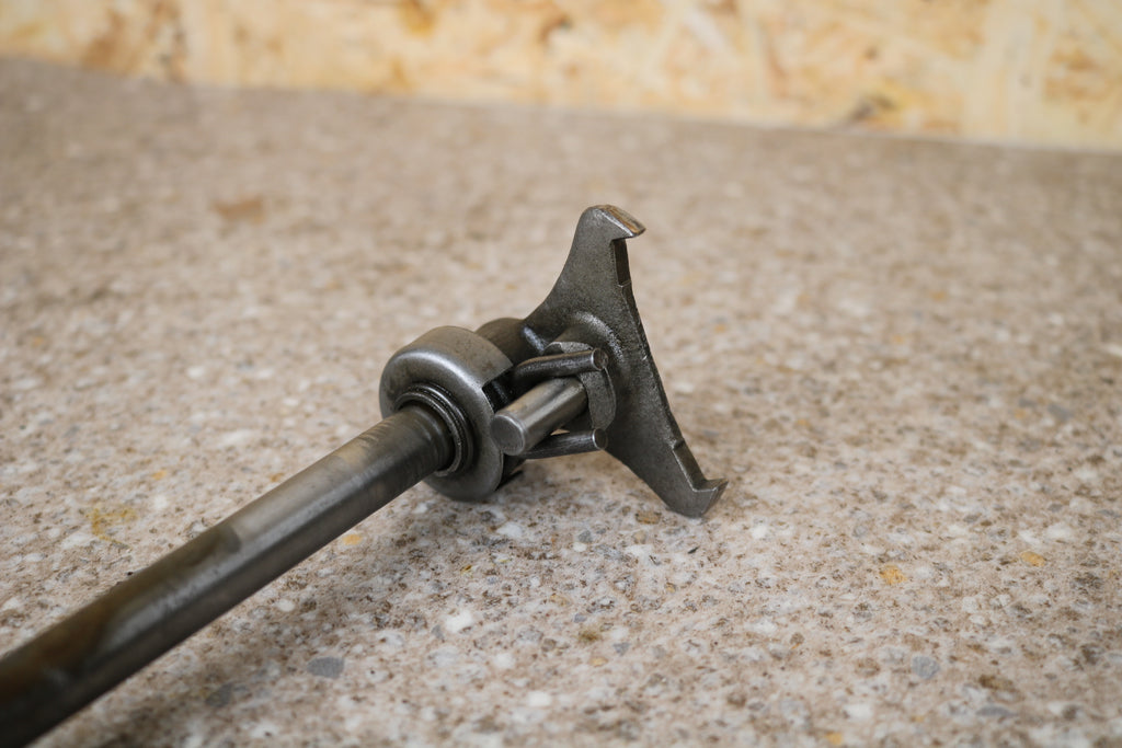 Schaltwelle mit Schaltstück und Feder