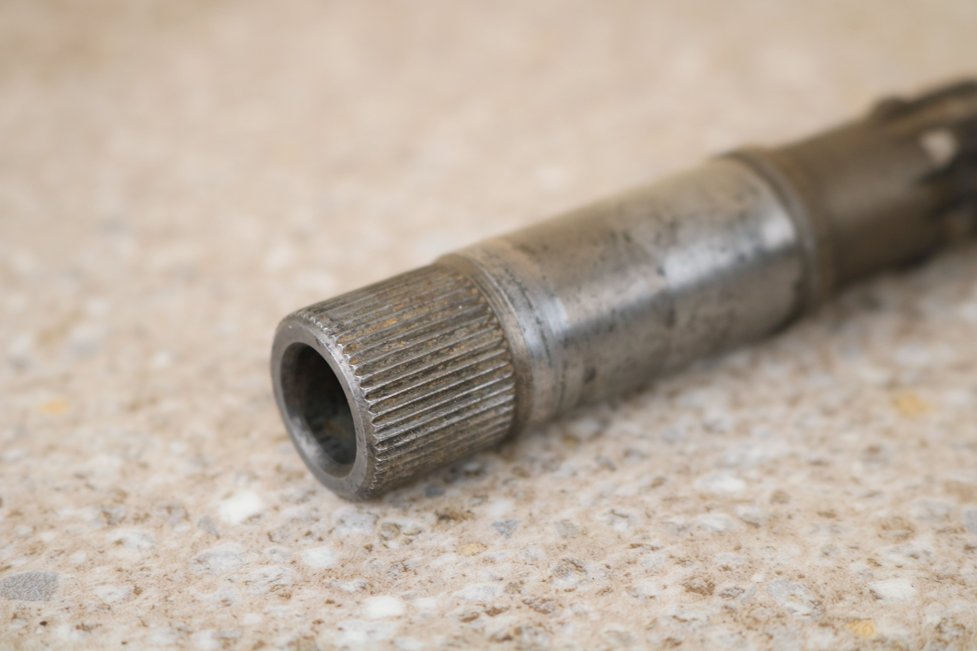 Kickstarterwelle feinverzahnt