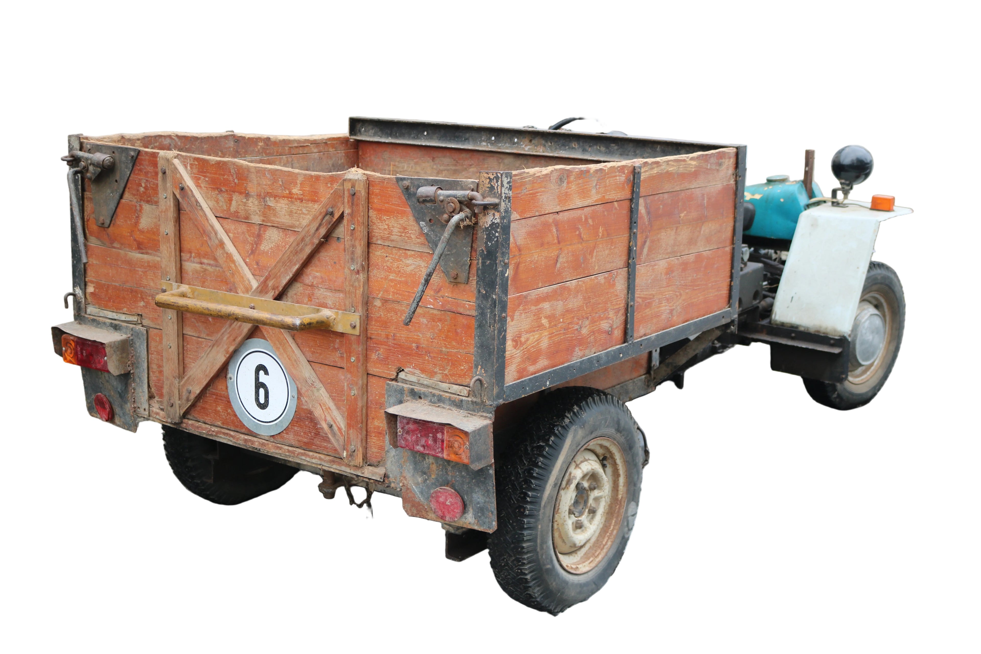 Eigenbau-Traktor mit Kippfunktion IWL Robur DDR