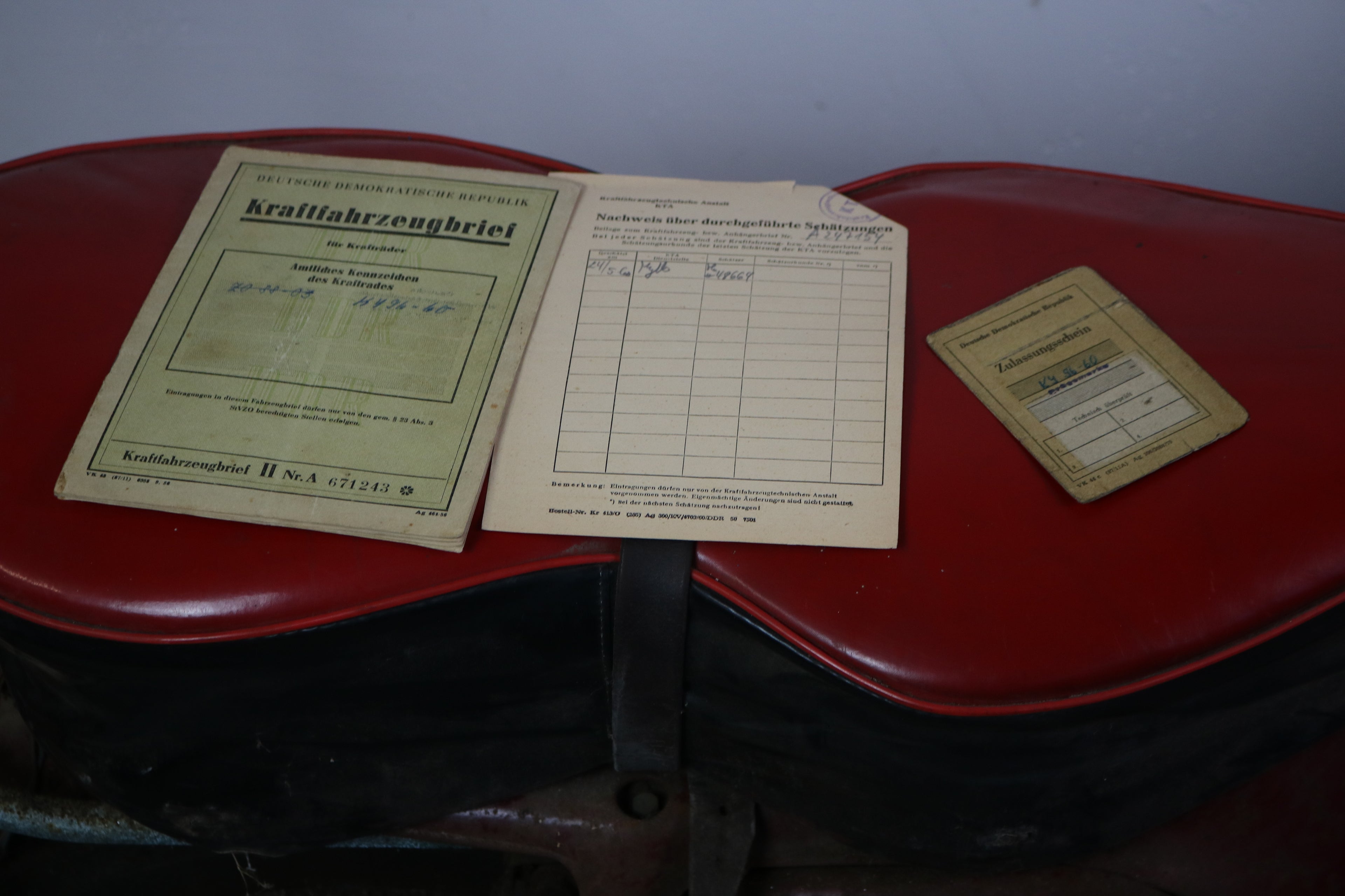 Jawa 250 Typ 353 kaufen (1971) – Scheunenfund, Brief & Motornummer passend, DDR-Brief, Originalzustand