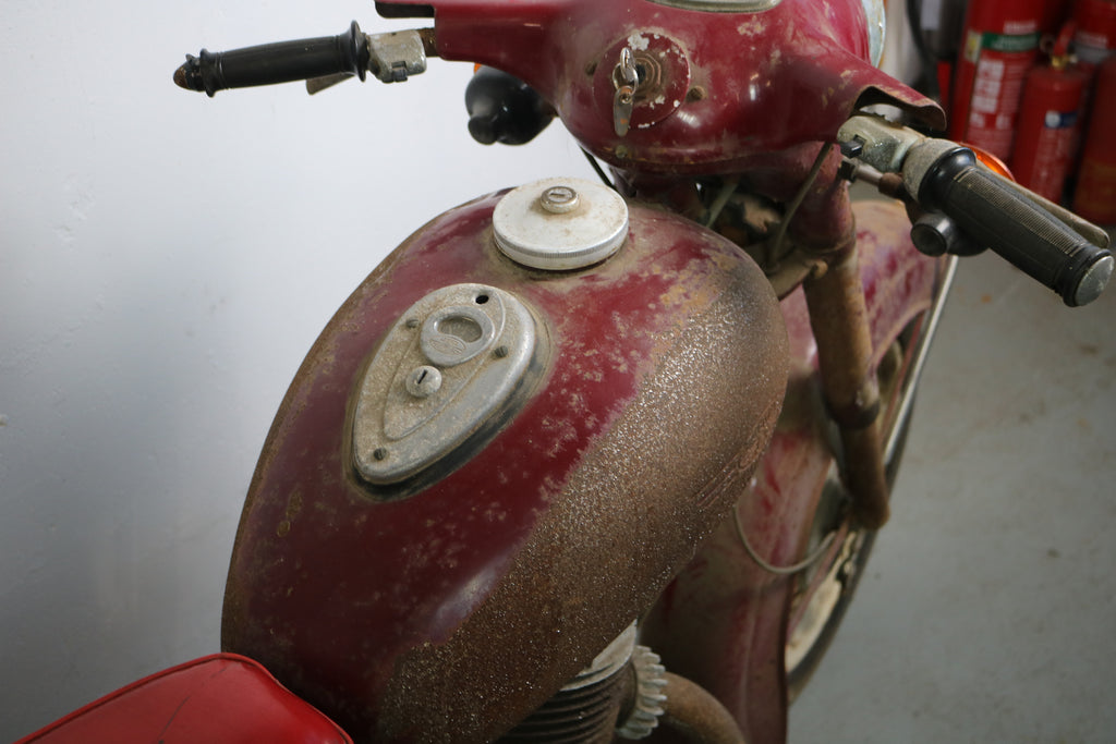 Jawa 250 Typ 353 kaufen (1971) – Scheunenfund, Brief & Motornummer passend, DDR-Brief, Originalzustand