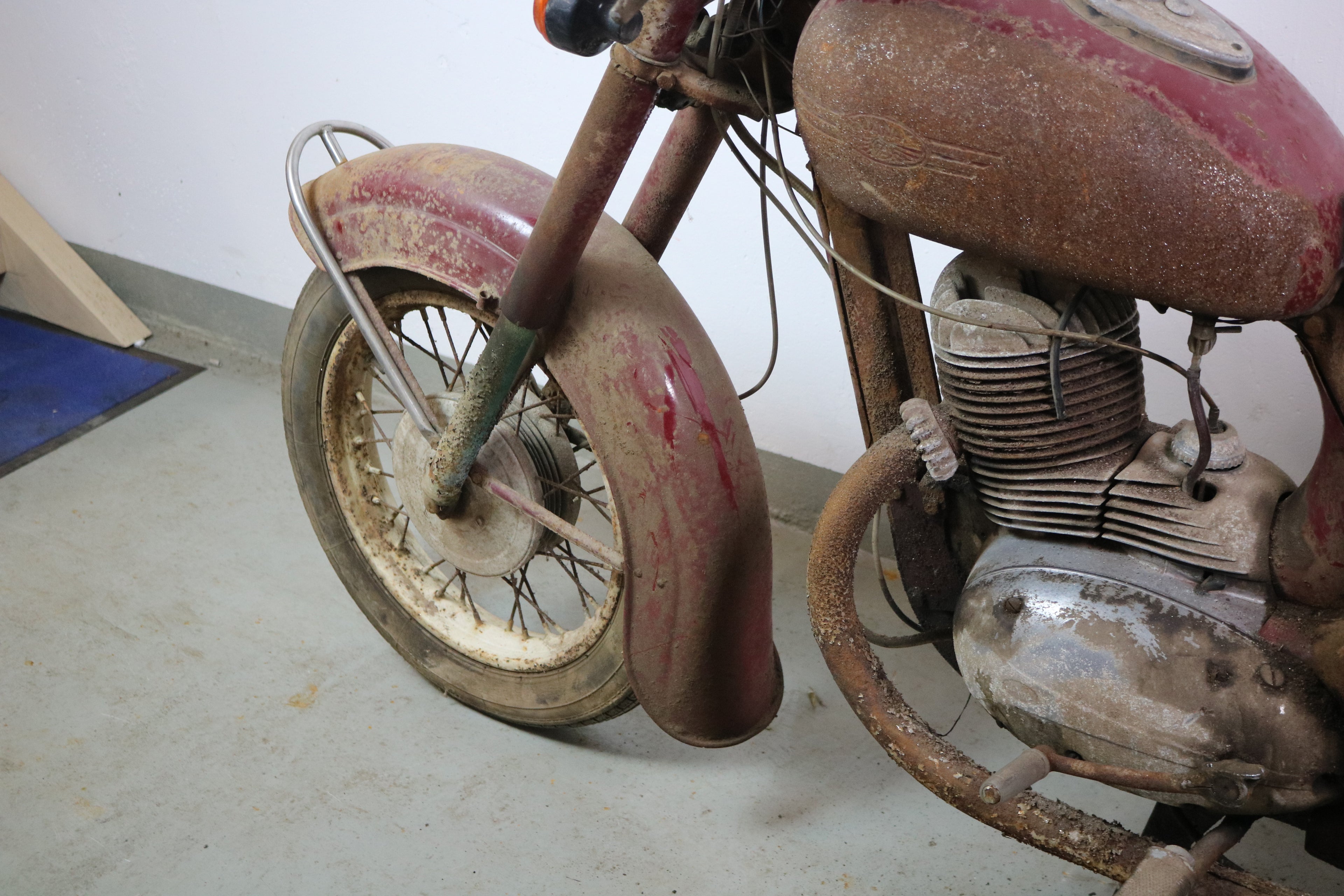 Jawa 250 Typ 353 kaufen (1971) – Scheunenfund, Brief & Motornummer passend, DDR-Brief, Originalzustand