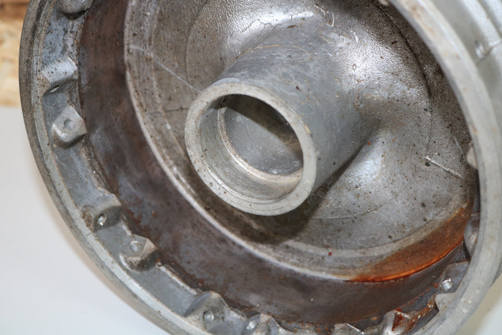 Radnabe vorne MZ TS 125, 150, 250, 250/1 NEU Original DDR