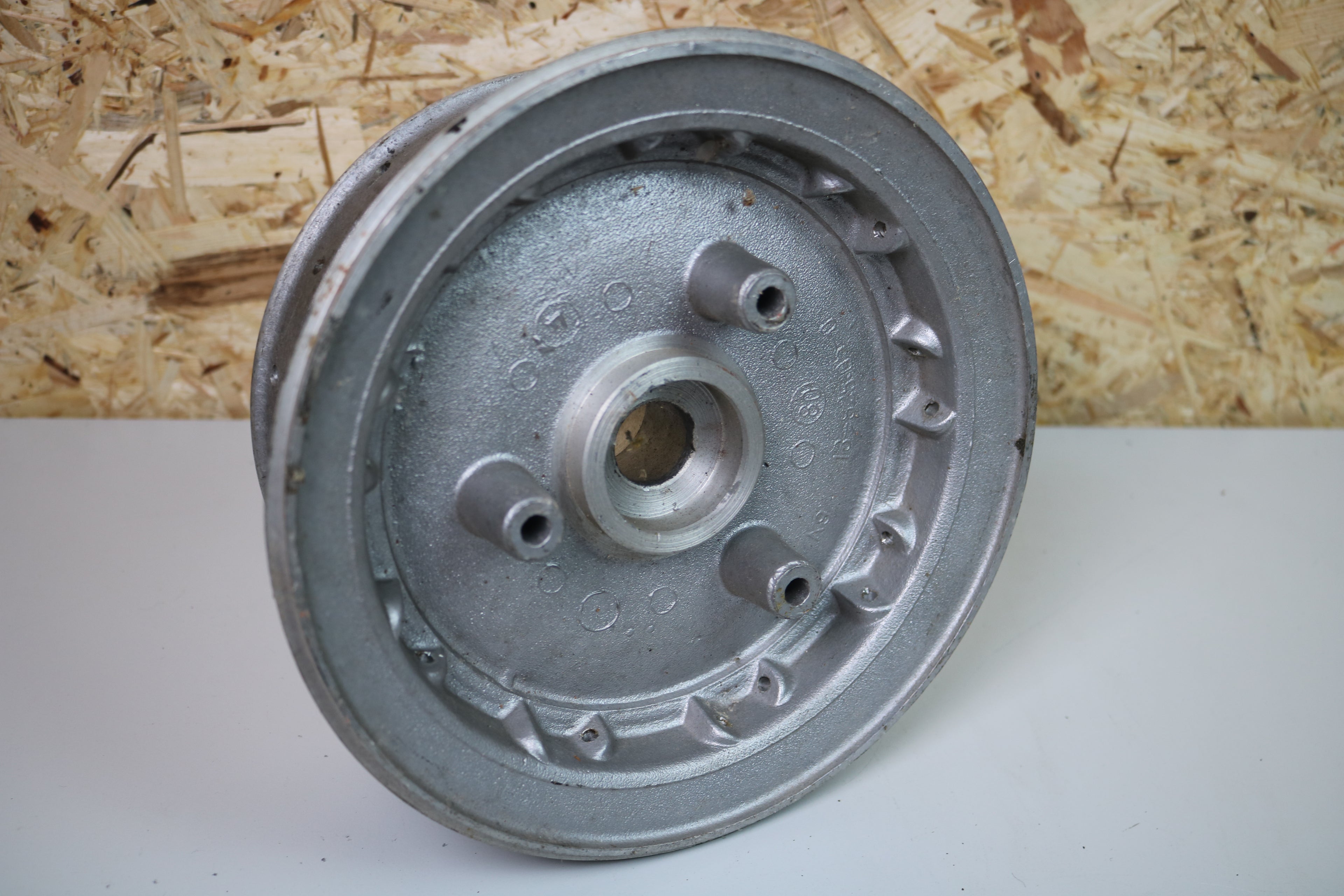 Radnabe hinten MZ ES TS 125 150 NEU Original DDR