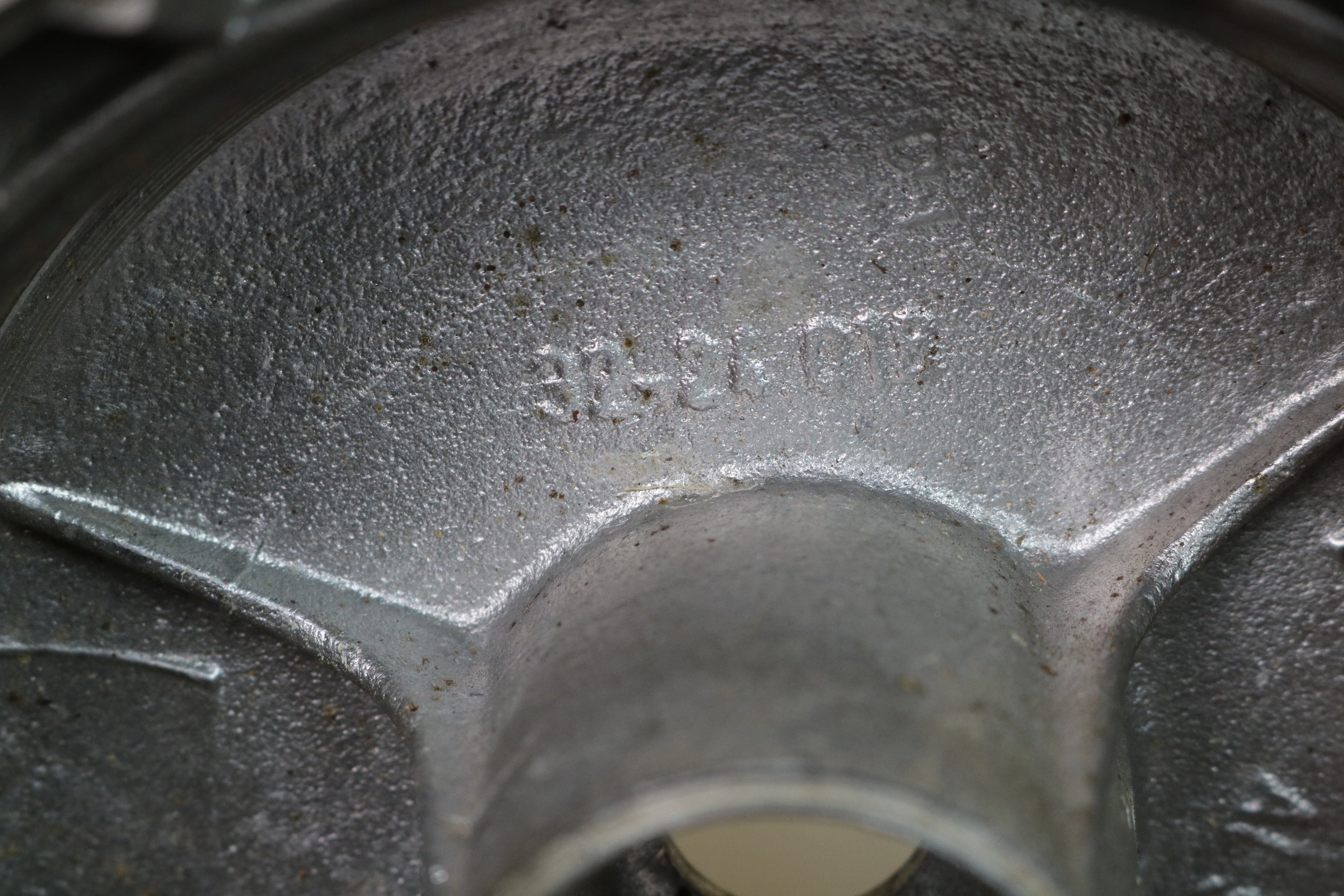 Radnabe vorne MZ ETZ 125 150 Original DDR