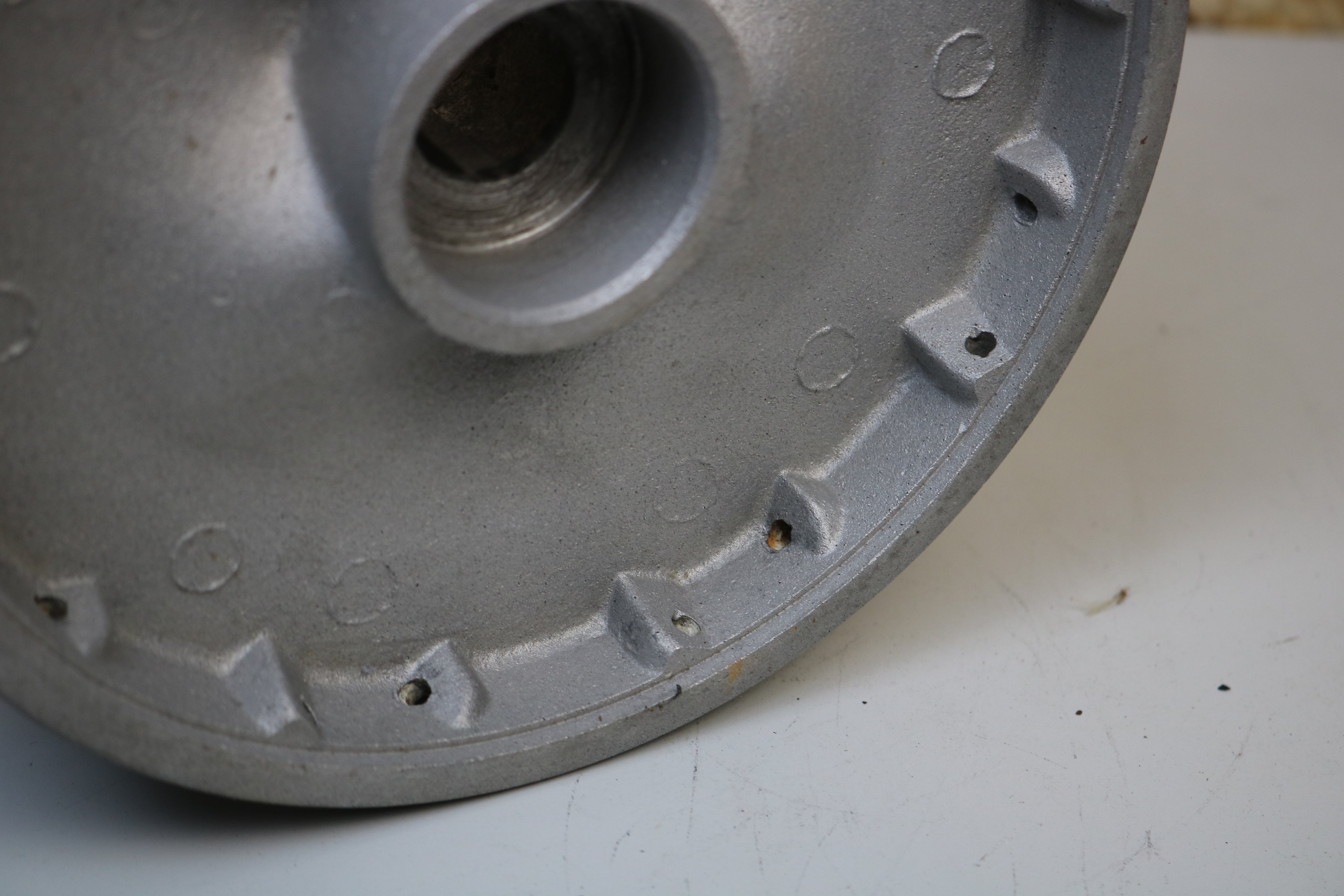 Radnabe vorne MZ TS 125 150 frühe Ausführung original DDR