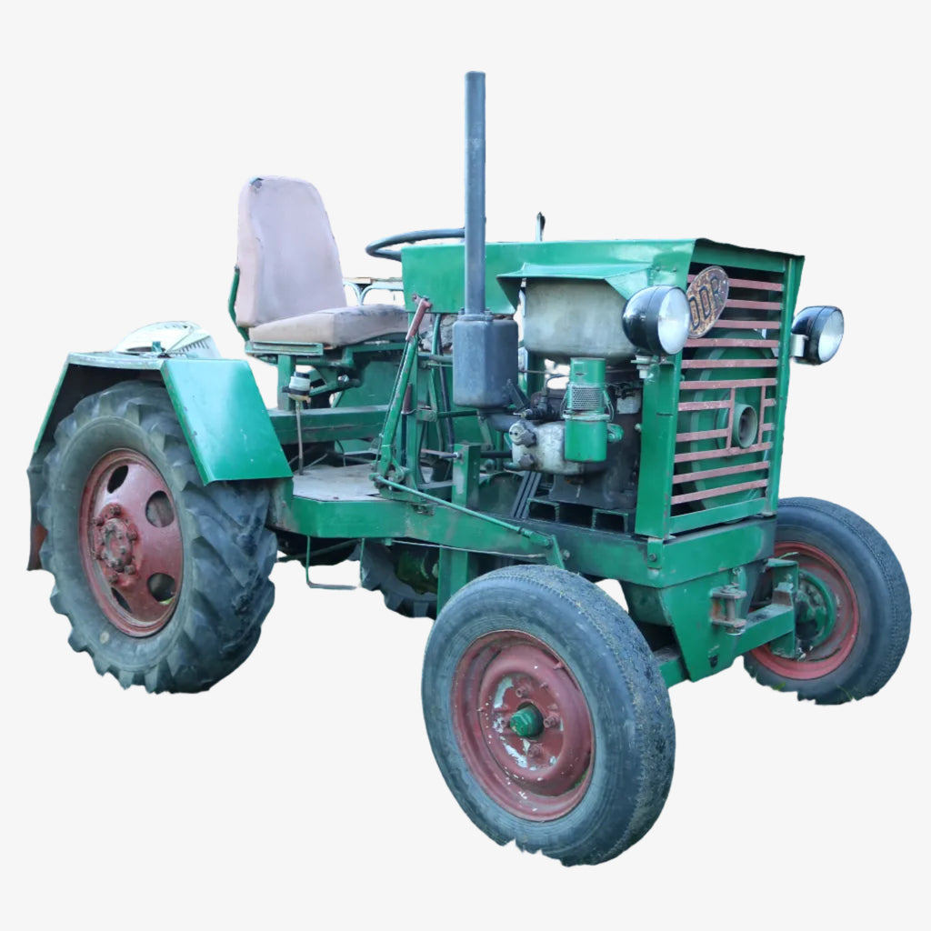 Eigenbau-Traktor mit Cunewalde 1H65 Wasserverdampfer Diesel, Robur LO Hinterachse, K30 Getriebe
