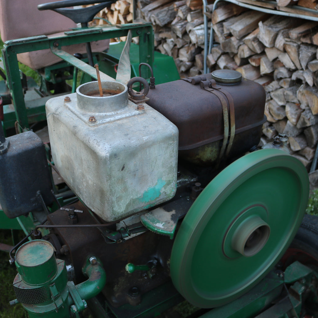 Eigenbau-Traktor mit Cunewalde 1H65 Wasserverdampfer Diesel, Robur LO Hinterachse, K30 Getriebe