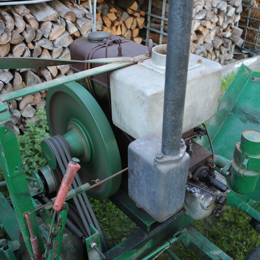 Eigenbau-Traktor mit Cunewalde 1H65 Wasserverdampfer Diesel, Robur LO Hinterachse, K30 Getriebe