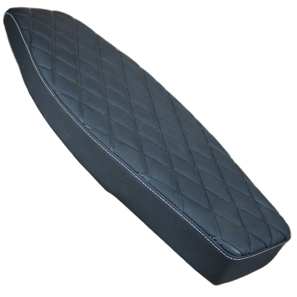 Flache Bauform – Simson Custom Sitzbank S51 Seitenansicht vorne rechts